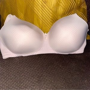 Wireless Baby pink Vanity fair women Bra ,Size 38D